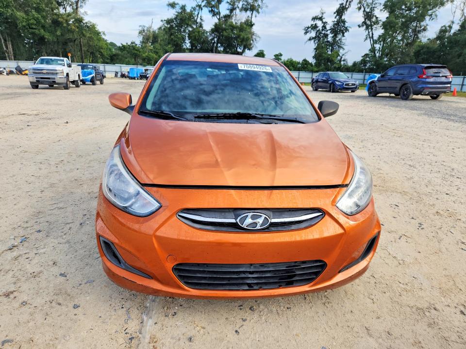 2017 Hyundai Accent მანქანა იყიდება აუქციონზე, vin: KMHCT5AE5HU327862, აუქციონის ნომერი: 70894926