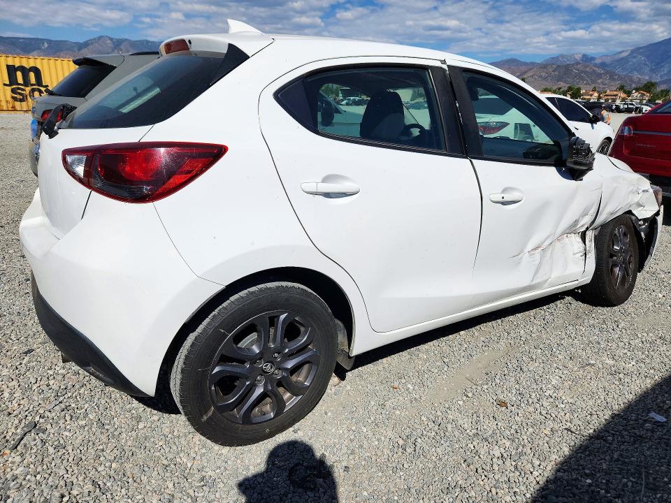 2020 Toyota Yaris Hatchback მანქანა იყიდება აუქციონზე, vin: 3MYDLBJV7LY700317, აუქციონის ნომერი: 71601266