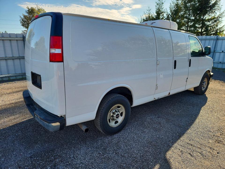 Продажа на аукционе авто 2018 Gmc Savana, vin: 1GTZ7HFG2J1242578, номер лота: 70161856