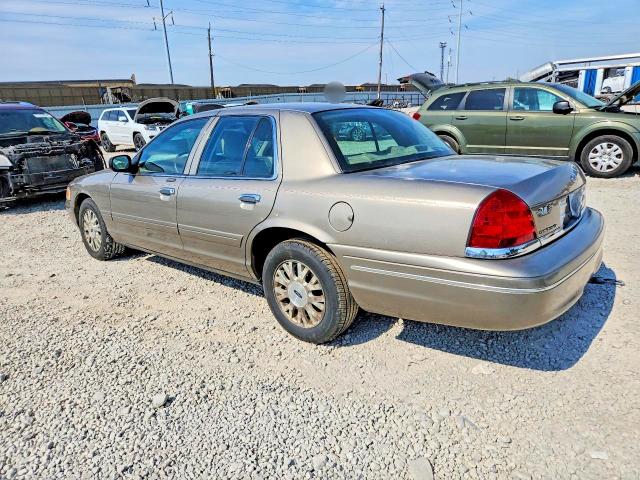 Продаж на аукціоні авто 2004 Ford Crown Victoria, vin: 2FAFP74W64X115681, номер лоту: 71236896