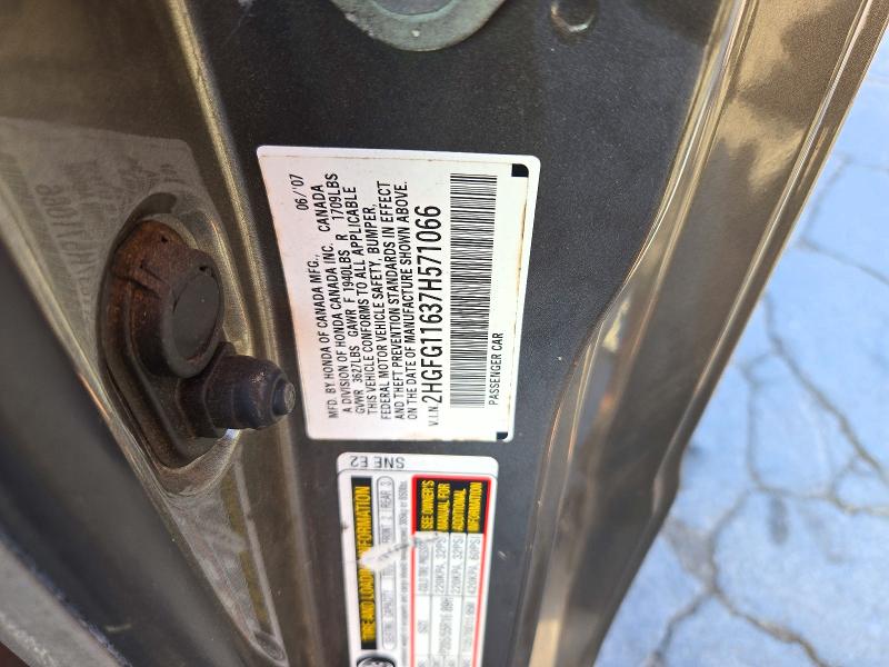 2007 Honda Civic მანქანა იყიდება აუქციონზე, vin: 2HGFG11637H571066, აუქციონის ნომერი: 72893856