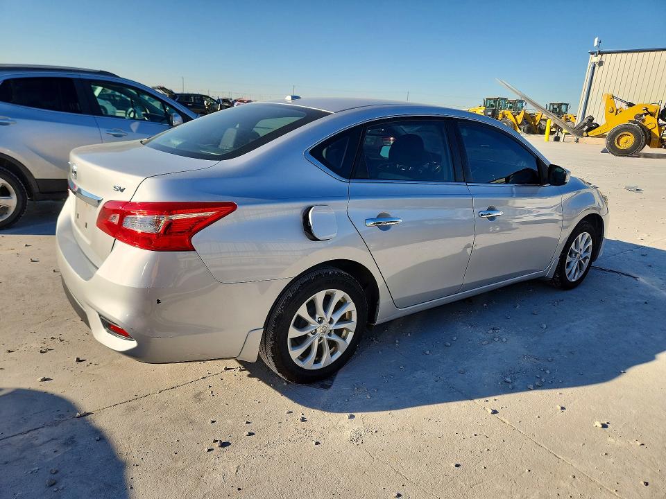 Продажа на аукционе авто 2018 Nissan Sentra, vin: 3N1AB7AP9JY300763, номер лота: 72119726