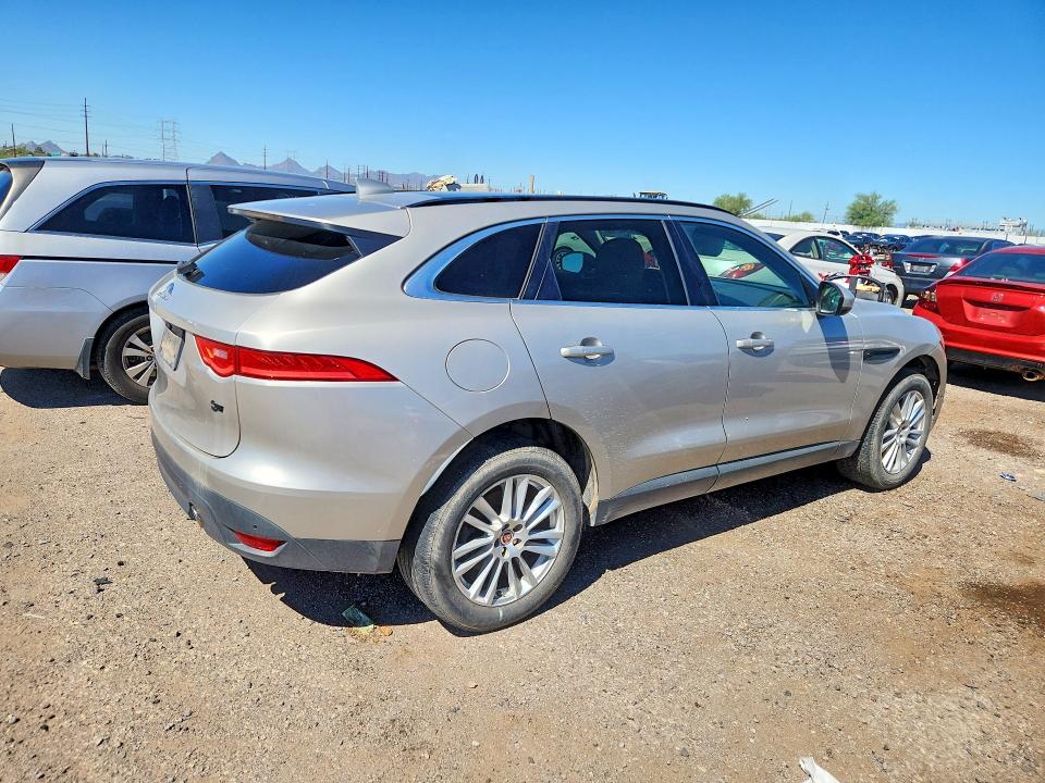 Продажа на аукционе авто 2017 Jaguar F-pace, vin: SADCK2BV0HA886441, номер лота: 70986106