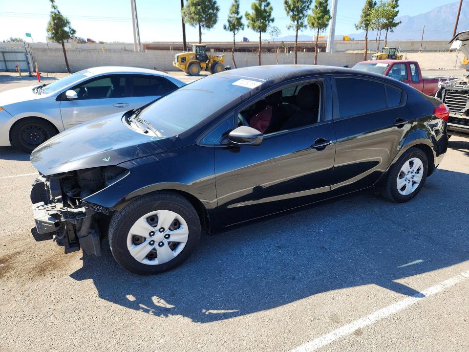 71209256 :رقم المزاد ، KNAFK4A66G5550571 vin ، 2016 Kia Forte مزاد بيع