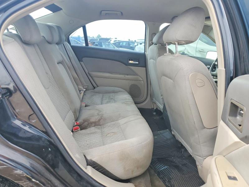 70377226 :رقم المزاد ، 3FAHP0GA1AR402436 vin ، 2010 Ford Fusion مزاد بيع