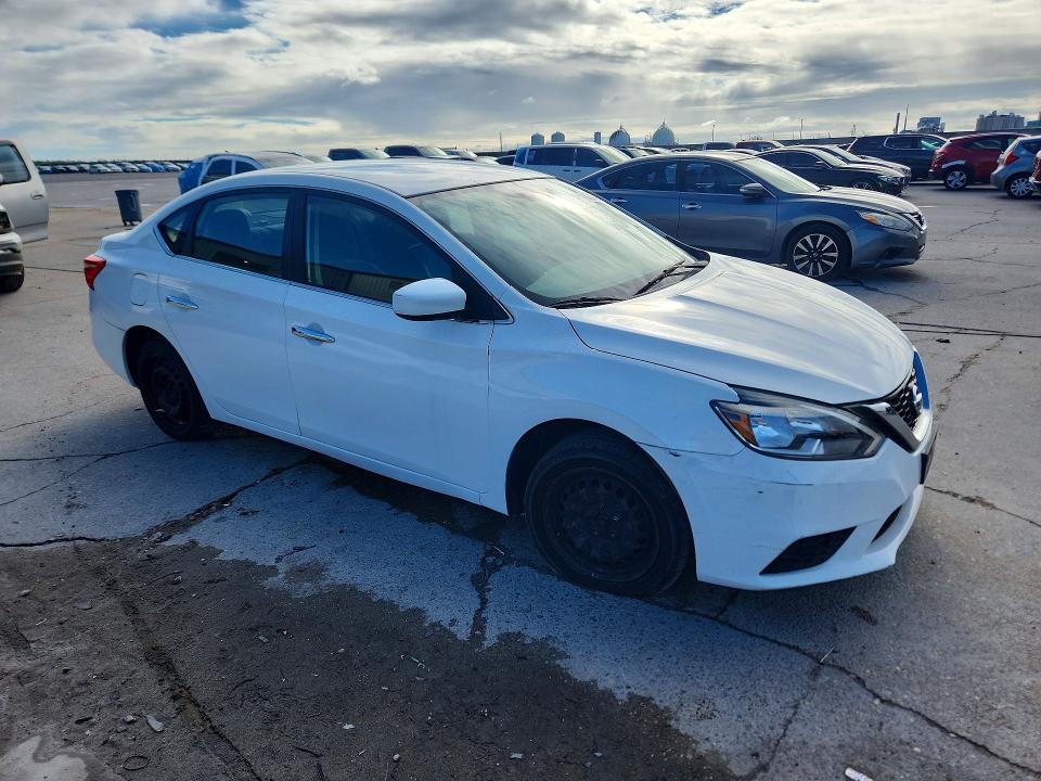 72583006 :رقم المزاد ، 3N1AB7AP0HL636082 vin ، 2017 Nissan Sentra مزاد بيع