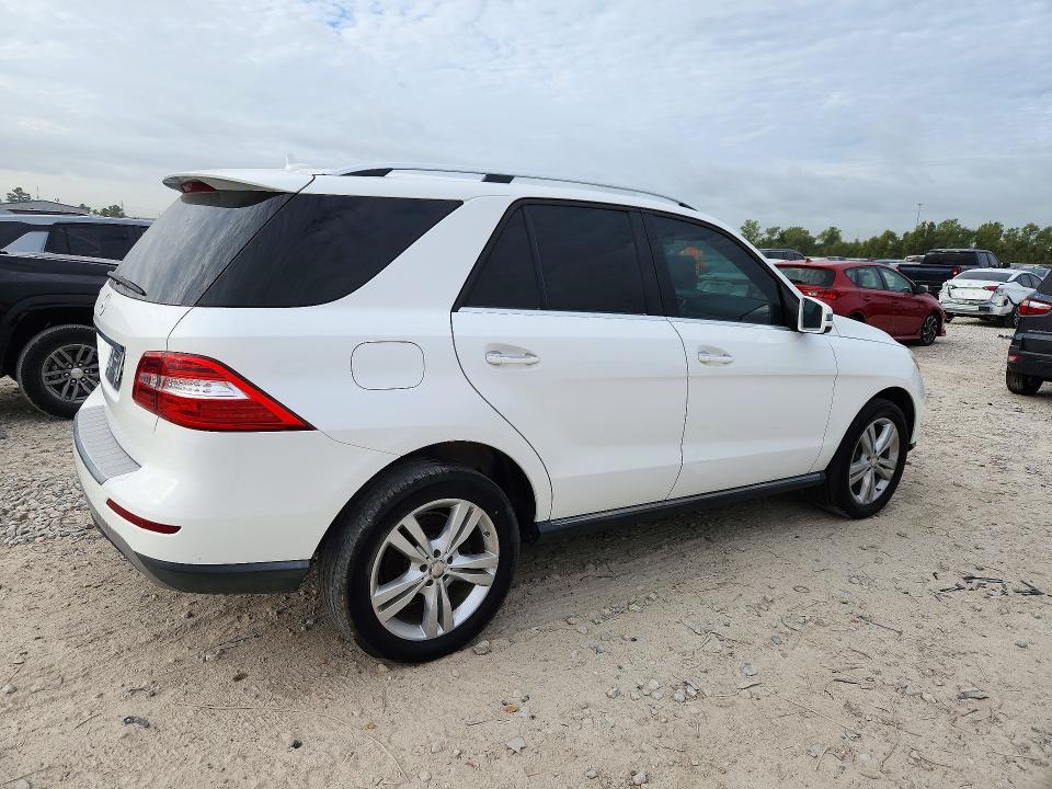 2015 Mercedes-benz Ml მანქანა იყიდება აუქციონზე, vin: 4JGDA5JB7FA480807, აუქციონის ნომერი: 72477986