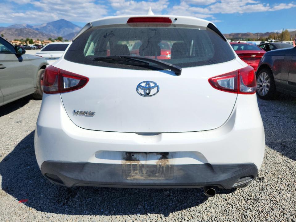 2020 Toyota Yaris Hatchback მანქანა იყიდება აუქციონზე, vin: 3MYDLBJV7LY700317, აუქციონის ნომერი: 71601266