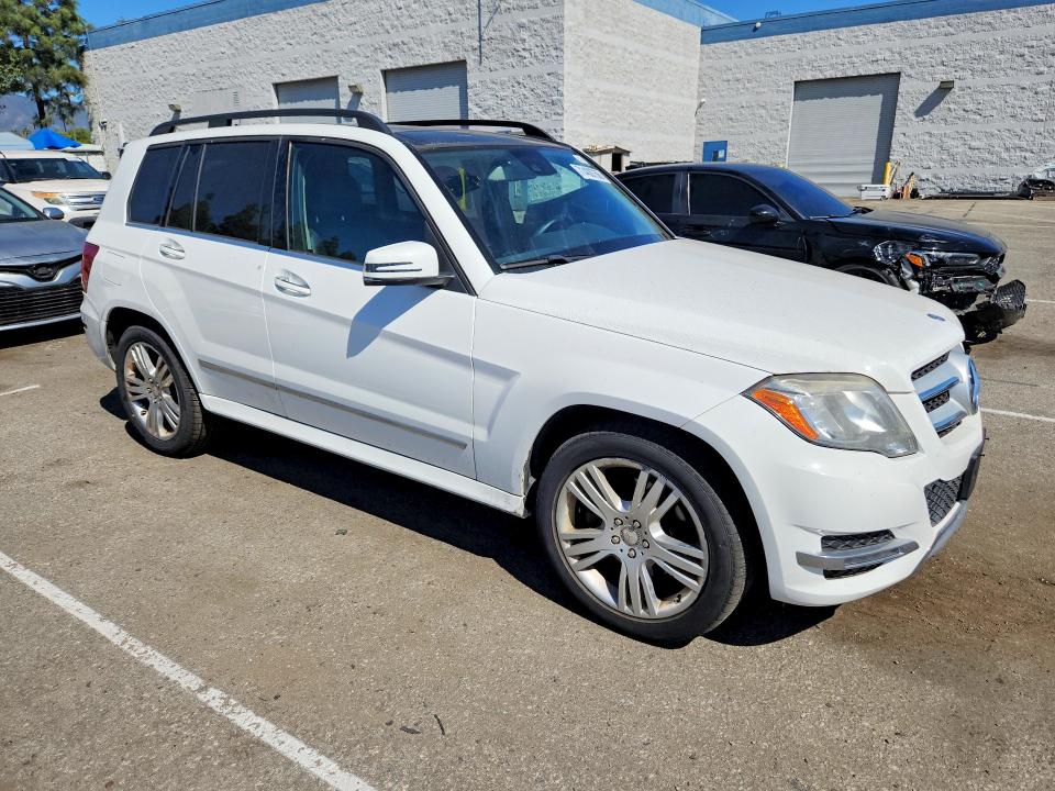 2015 Mercedes-benz Glk მანქანა იყიდება აუქციონზე, vin: WDCGG8JB9FG439913, აუქციონის ნომერი: 71400756