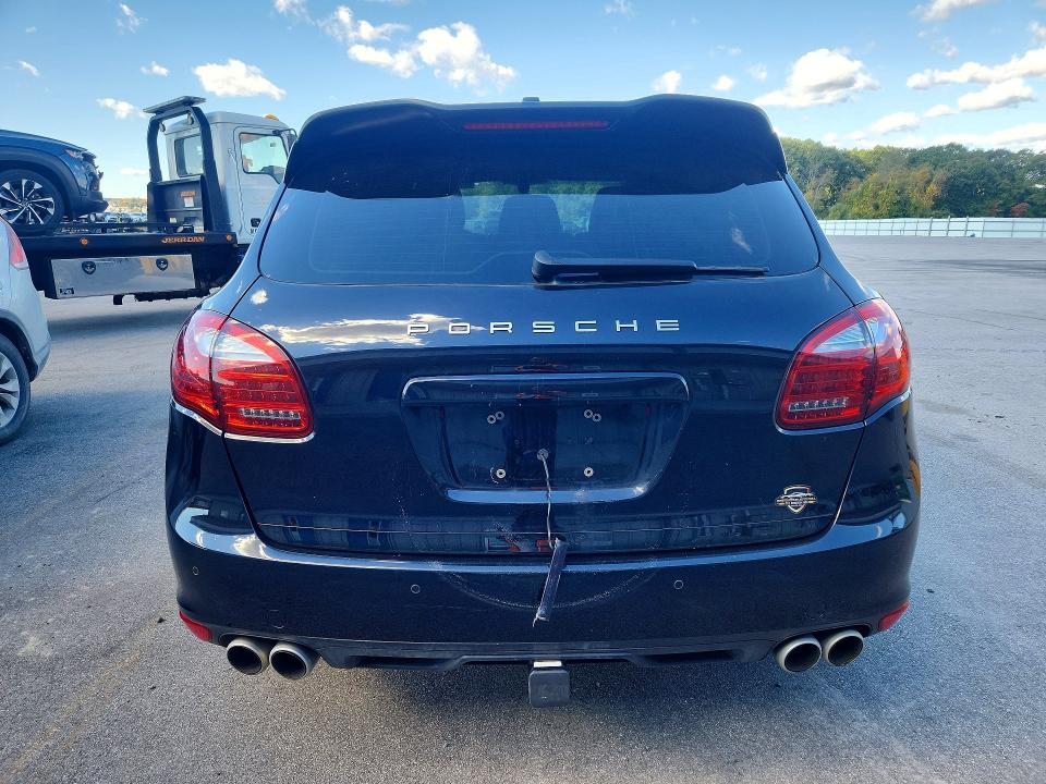 Продаж на аукціоні авто 2012 Porsche Cayenne, vin: WP1AC2A2XCLA80335, номер лоту: 72309076