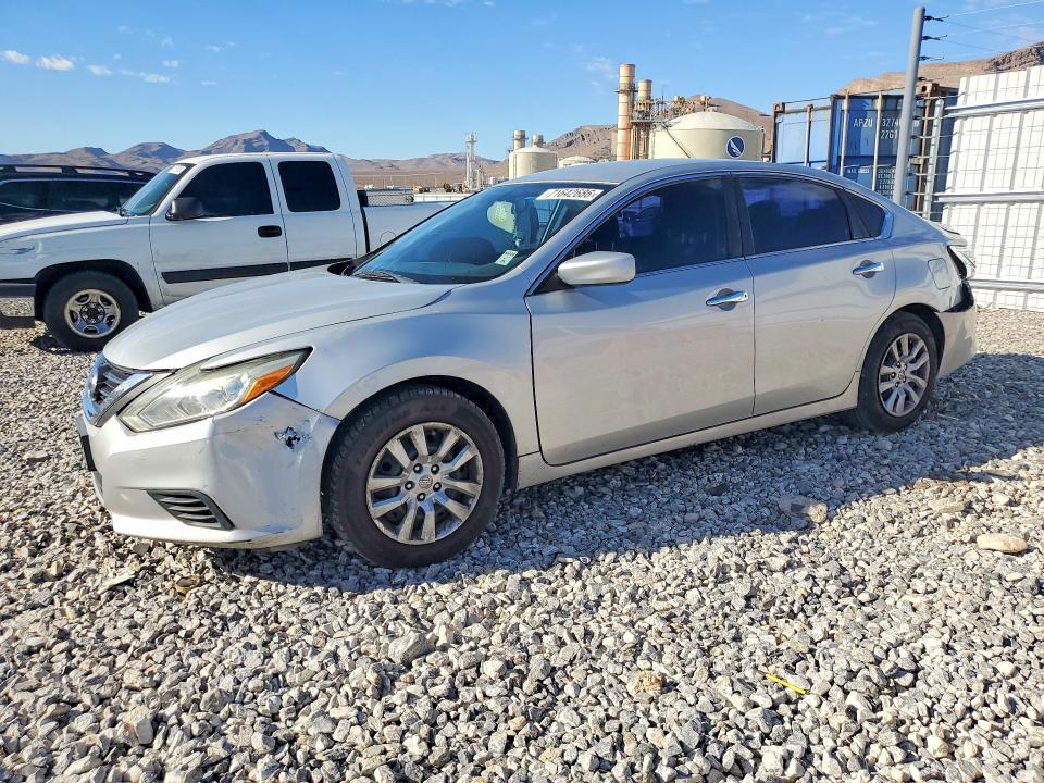 Продажа на аукционе авто 2016 Nissan Altima, vin: 1N4AL3AP3GN378647, номер лота: 71642686