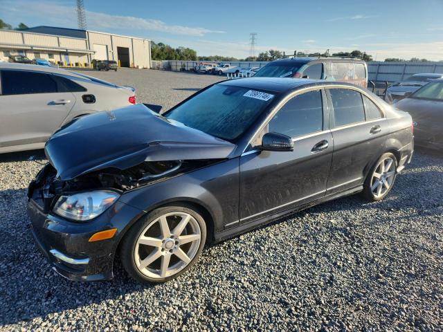 Продаж на аукціоні авто 2013 Mercedes-benz C, vin: WDDGF4HBXDR272217, номер лоту: 70961746
