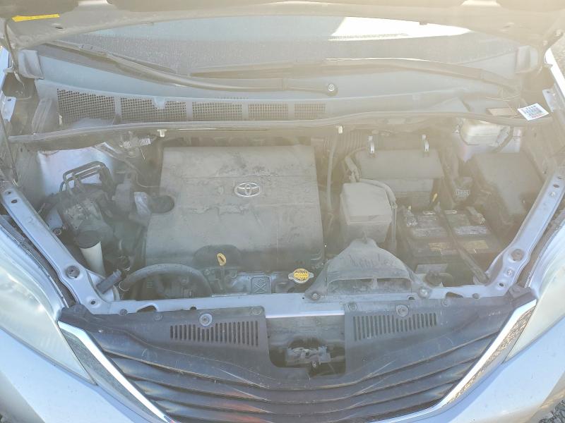 71636556 :رقم المزاد ، 5TDKK3DC7BS170350 vin ، 2011 Toyota Sienna مزاد بيع