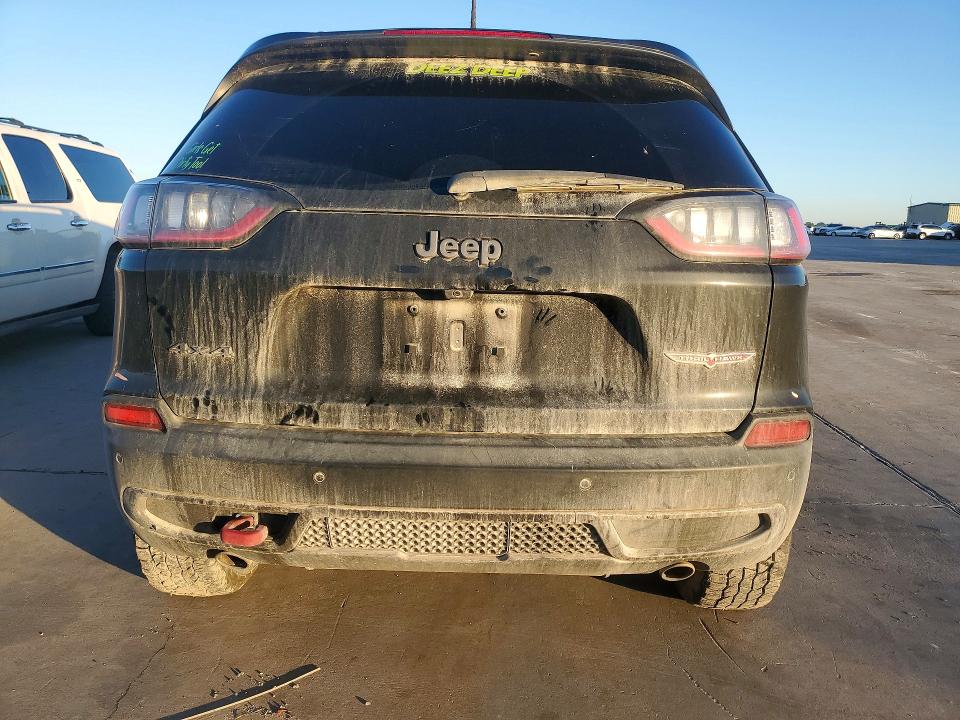 71412946 :رقم المزاد ، 1C4PJMBX4KD136026 vin ، 2019 Jeep Cherokee مزاد بيع