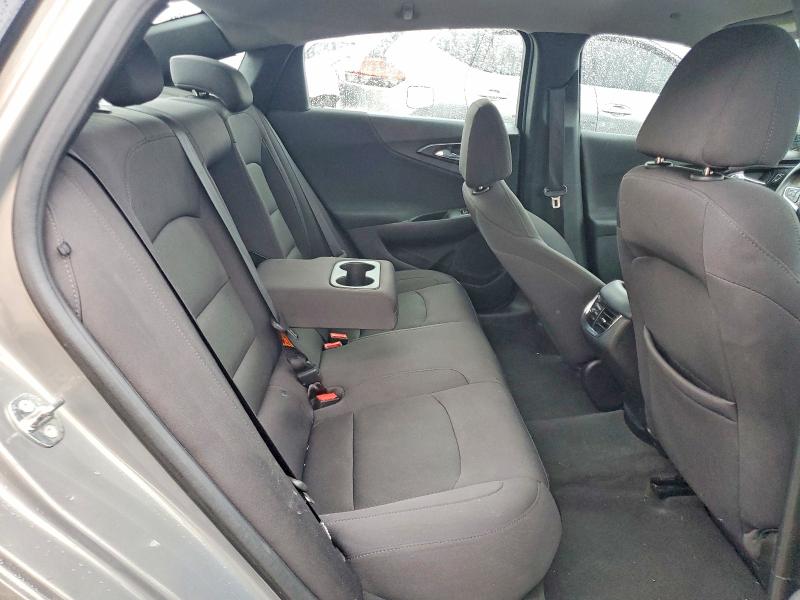 71186836 :رقم المزاد ، 1G1ZE5ST3HF279202 vin ، 2017 Chevrolet Malibu مزاد بيع