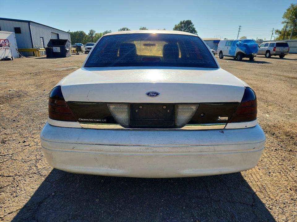 Продаж на аукціоні авто 2011 Ford Crown Victoria, vin: 2FABP7EV8BX184552, номер лоту: 70616826