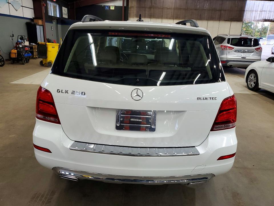 Продажа на аукционе авто 2015 Mercedes-benz Glk, vin: WDCGG0EB5FG416849, номер лота: 72918576