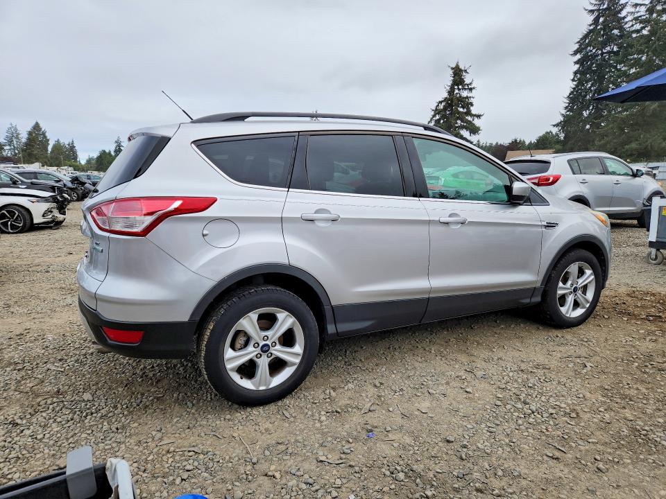 2014 Ford Escape მანქანა იყიდება აუქციონზე, vin: 1FMCU0GXXEUE51792, აუქციონის ნომერი: 71032926