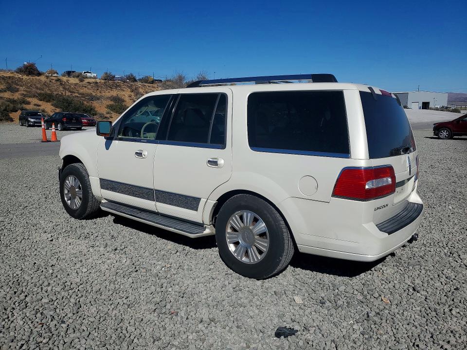 70544866 :رقم المزاد ، 5LMFU27507LJ25786 vin ، 2007 Lincoln Navigator مزاد بيع