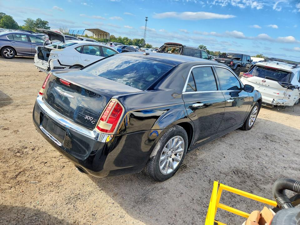 71451376 :رقم المزاد ، 2C3CCAET5DH585144 vin ، 2013 Chrysler 300c مزاد بيع