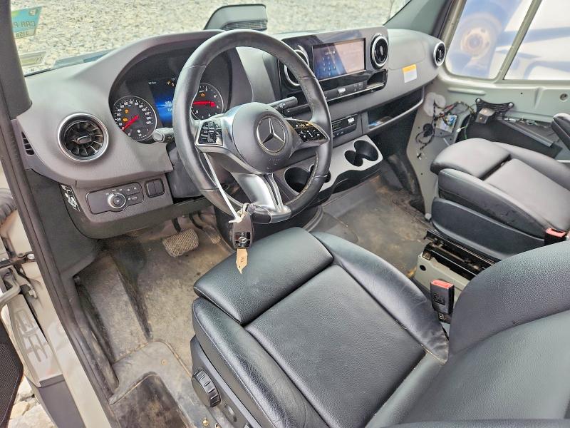 69044886 :رقم المزاد ، W1Y8ND6Y9ST227094 vin ، 2025 Mercedes-benz Sprinter مزاد بيع