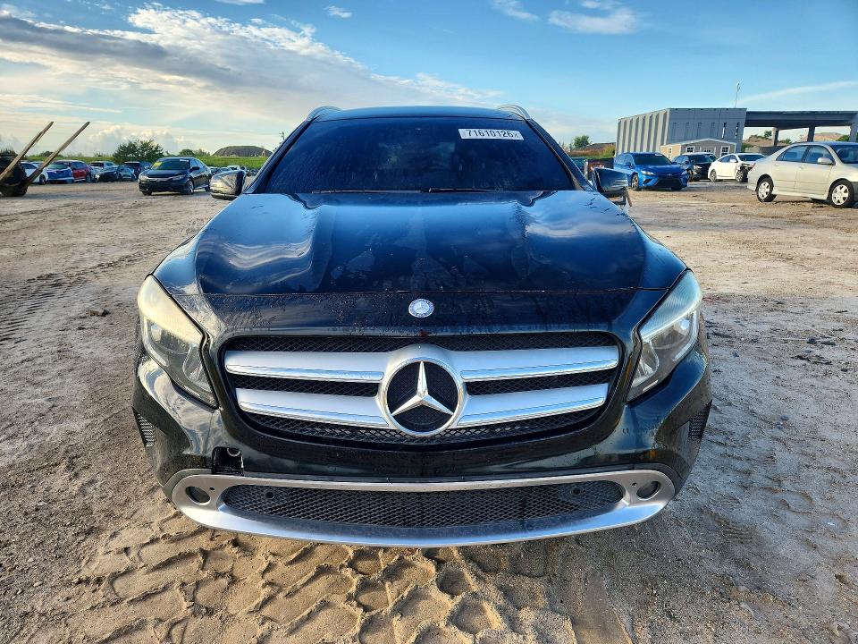 71610126 :رقم المزاد ، WDCTG4EB4GJ226549 vin ، 2016 Mercedes-benz Gla مزاد بيع