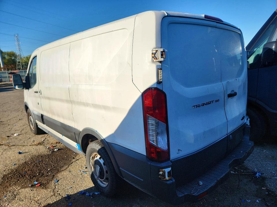 69455166 :رقم المزاد ، 1FTYE1ZMXHKA77474 vin ، 2017 Ford Transit مزاد بيع
