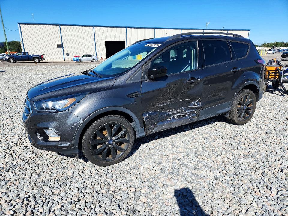 Продажа на аукционе авто 2018 Ford Escape, vin: 1FMCU9GD1JUC16573, номер лота: 72447596