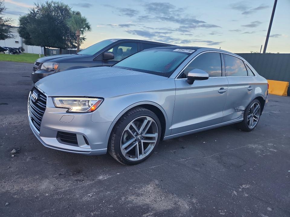 Продажа на аукционе авто 2019 Audi A3, vin: WAUAUGFF6K1024746, номер лота: 70542116