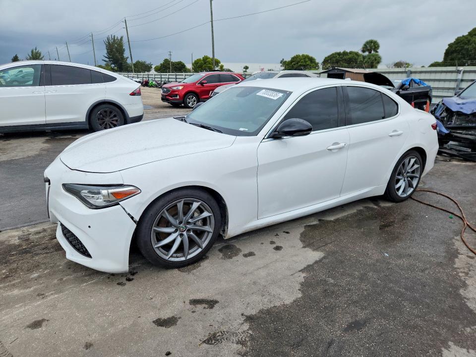 Продаж на аукціоні авто 2017 Alfa Romeo Giulia, vin: ZARFAEBN8H7555123, номер лоту: 70003836