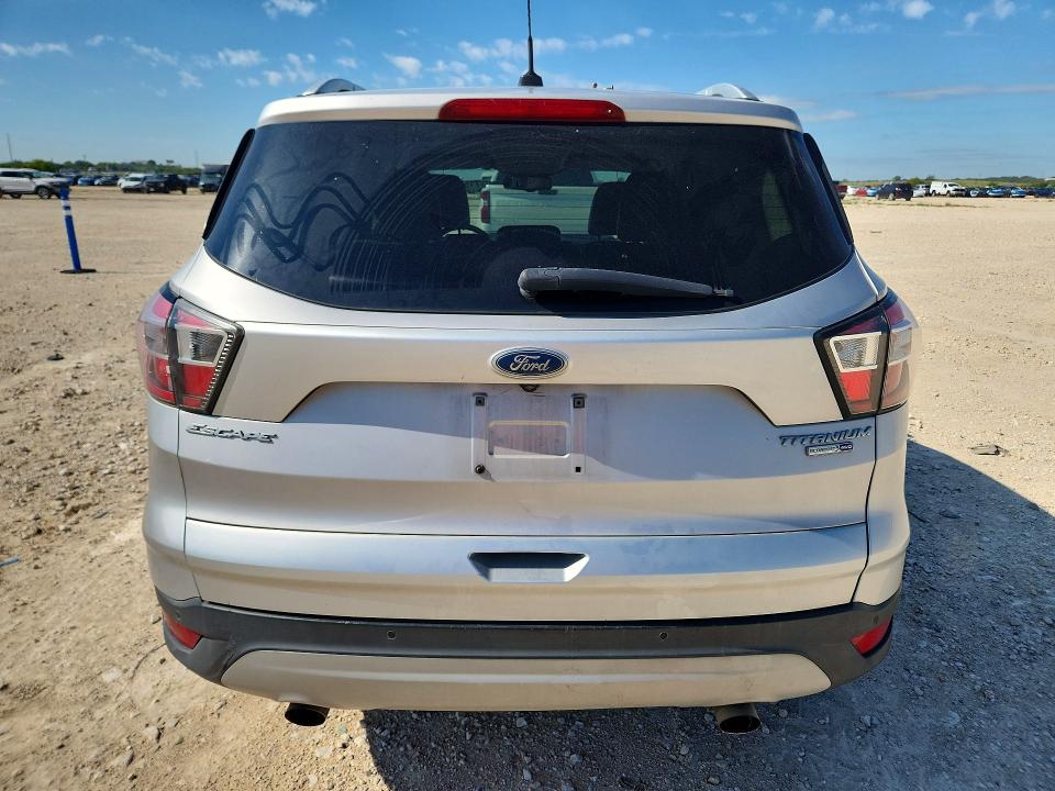 Auction sale of the 2017 Ford Escape, vin: 1FMCU9J92HUA95938, lot number: 71500416