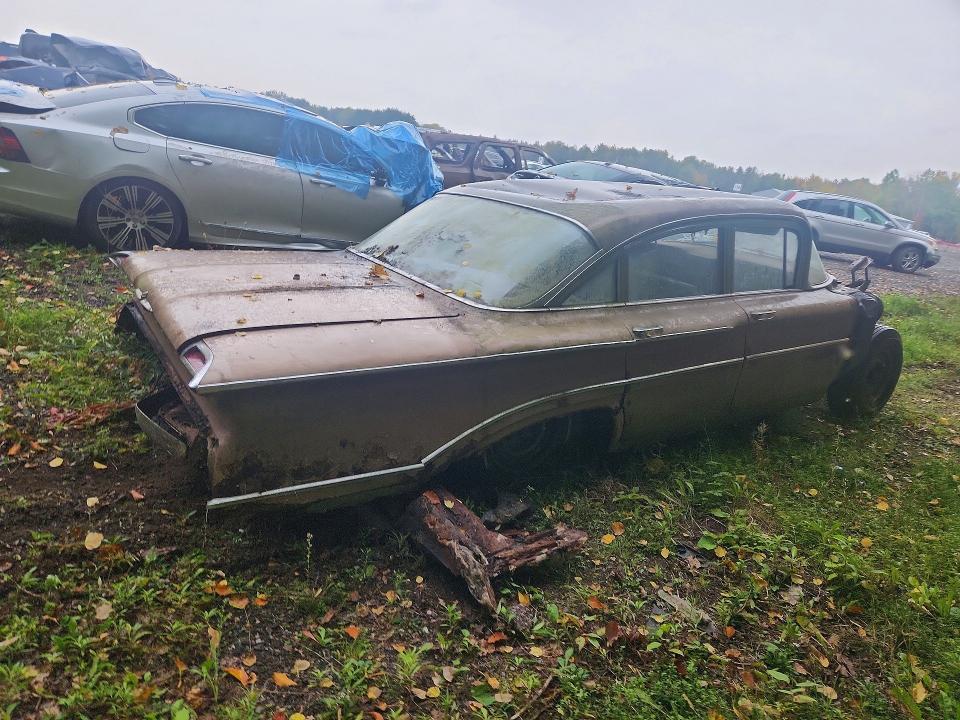 1960 Oldsmobile Super 88 მანქანა იყიდება აუქციონზე, vin: 0351908647, აუქციონის ნომერი: 69737826
