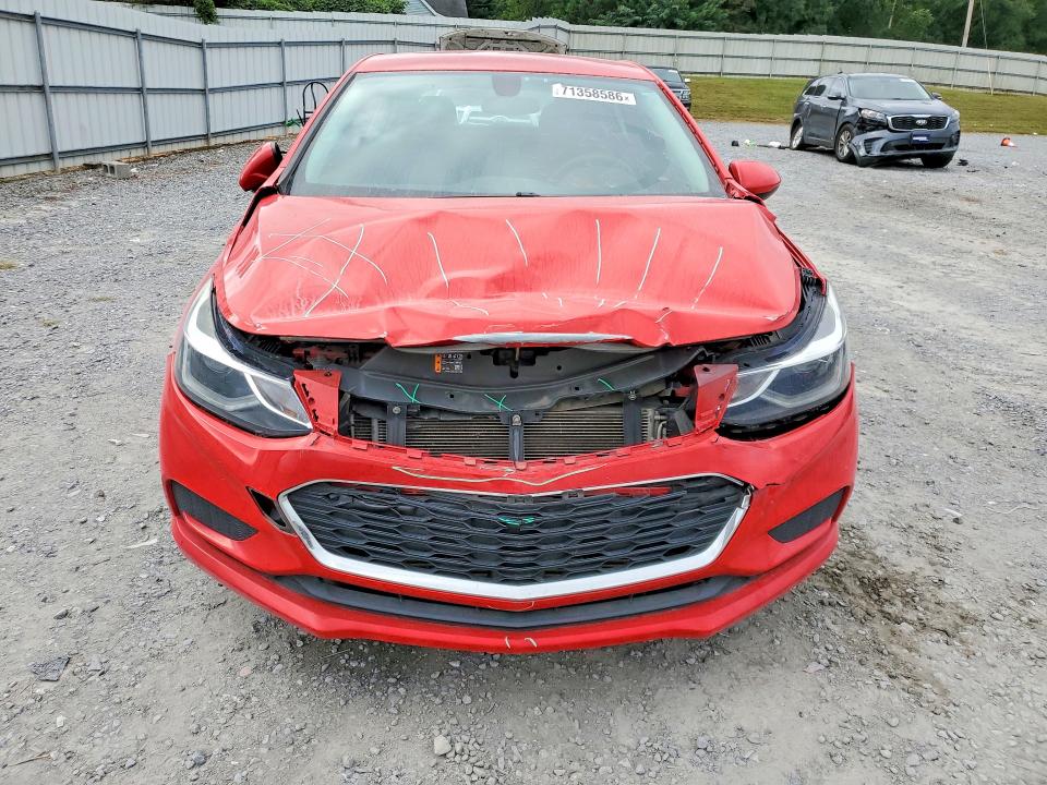 2018 Chevrolet Cruze მანქანა იყიდება აუქციონზე, vin: 3G1BE6SM6JS583643, აუქციონის ნომერი: 71358586