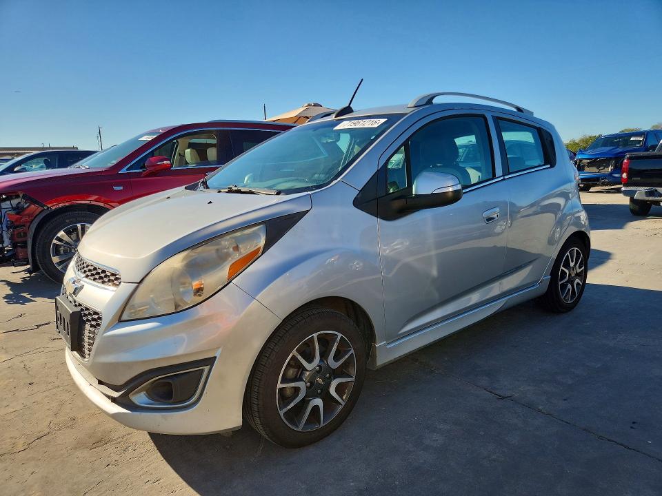 2015 Chevrolet Spark მანქანა იყიდება აუქციონზე, vin: KL8CF6S92FC789617, აუქციონის ნომერი: 71961216