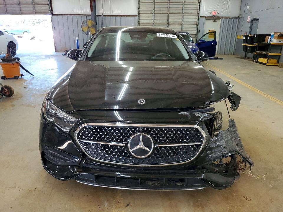 2025 Mercedes-benz E მანქანა იყიდება აუქციონზე, vin: W1KLF4HB4SA135252, აუქციონის ნომერი: 71658176