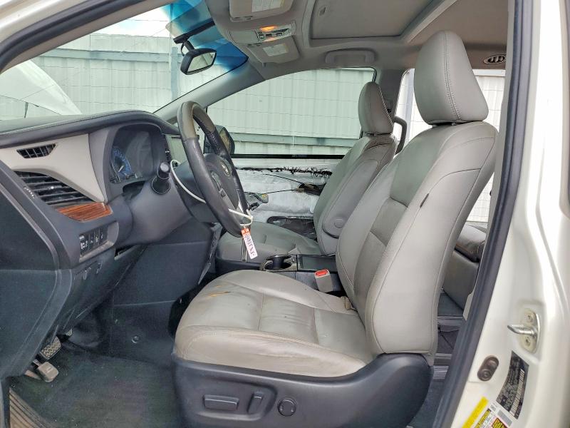 71217976 :رقم المزاد ، 5TDYK3DC9FS527804 vin ، 2015 Toyota Sienna مزاد بيع
