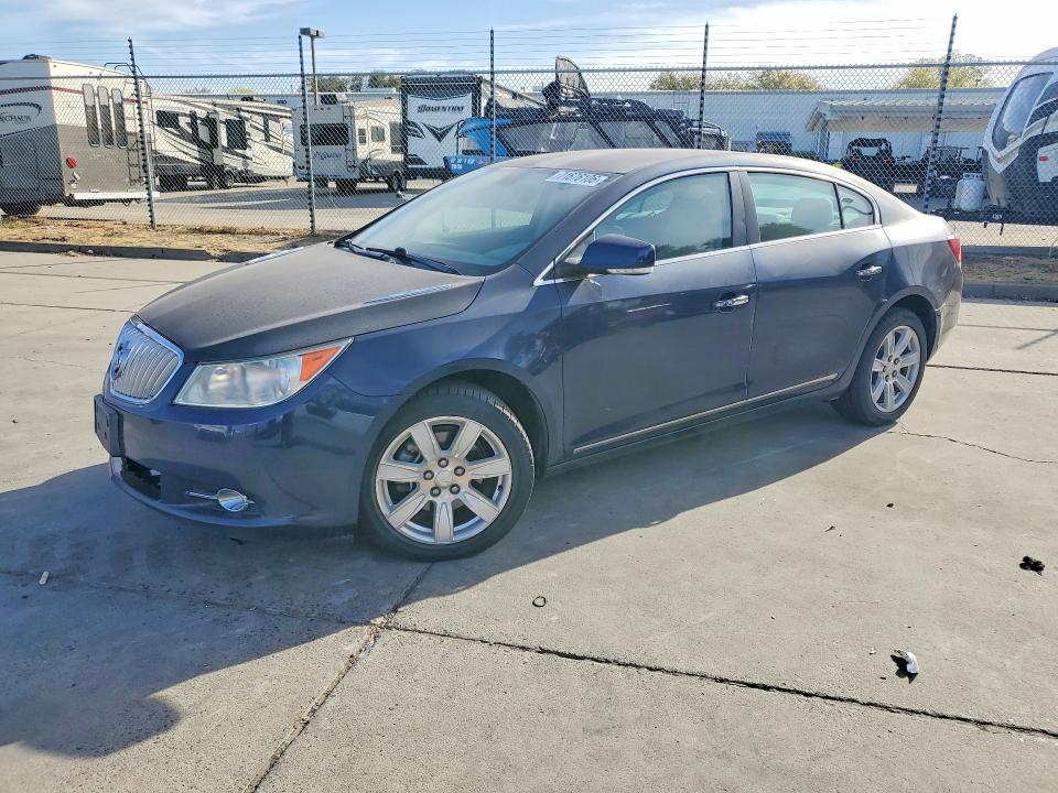 2010 Buick Lacrosse მანქანა იყიდება აუქციონზე, vin: 1G4GD5GG9AF249104, აუქციონის ნომერი: 71676106