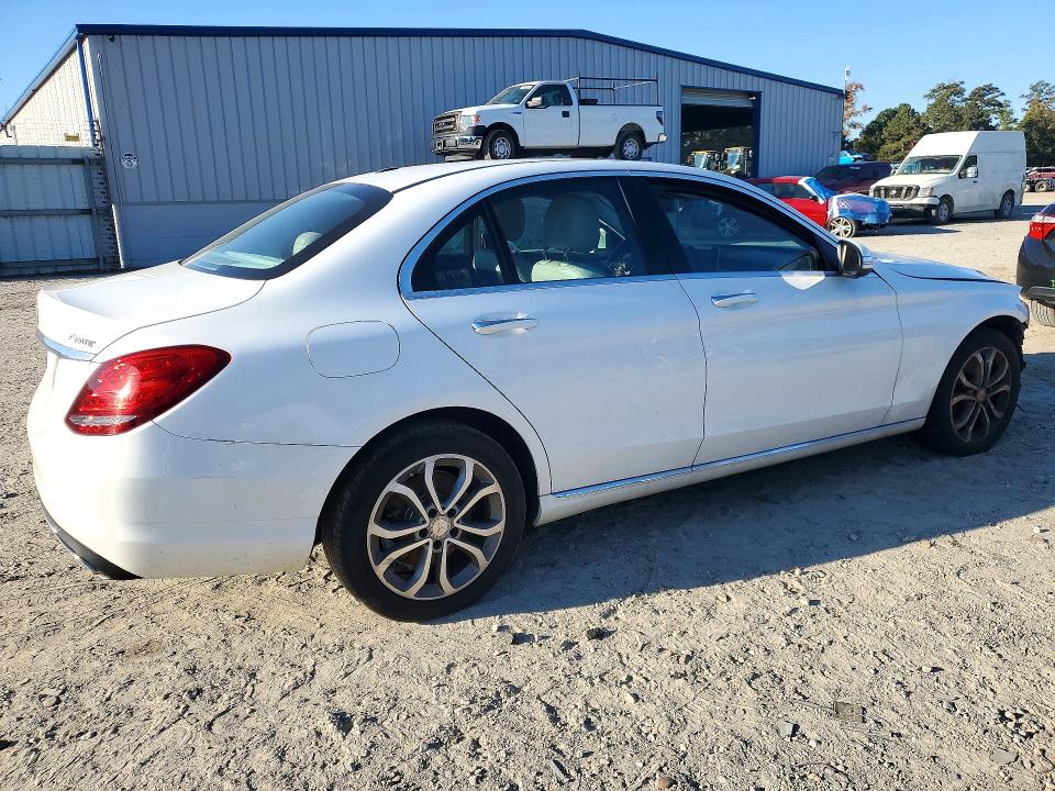2015 Mercedes-benz C მანქანა იყიდება აუქციონზე, vin: 55SWF4KB6FU014153, აუქციონის ნომერი: 71871986