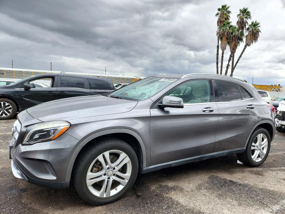 72729536 :رقم المزاد ، WDCTG4GB6FJ097337 vin ، 2015 Mercedes-benz Gla مزاد بيع