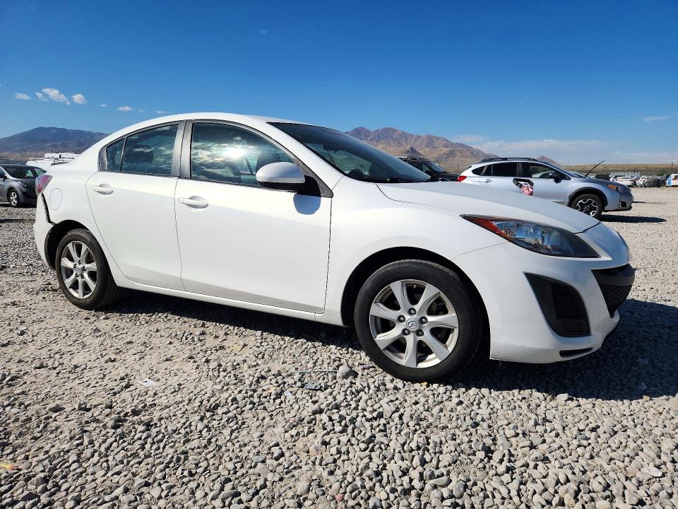 72195056 :رقم المزاد ، JM1BL1VG5B1404243 vin ، 2011 Mazda 3 مزاد بيع