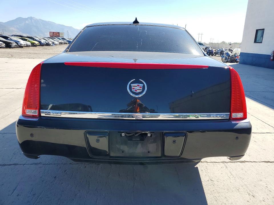 2010 Cadillac Dts მანქანა იყიდება აუქციონზე, vin: 1G6KD5EY9AU131319, აუქციონის ნომერი: 71016526