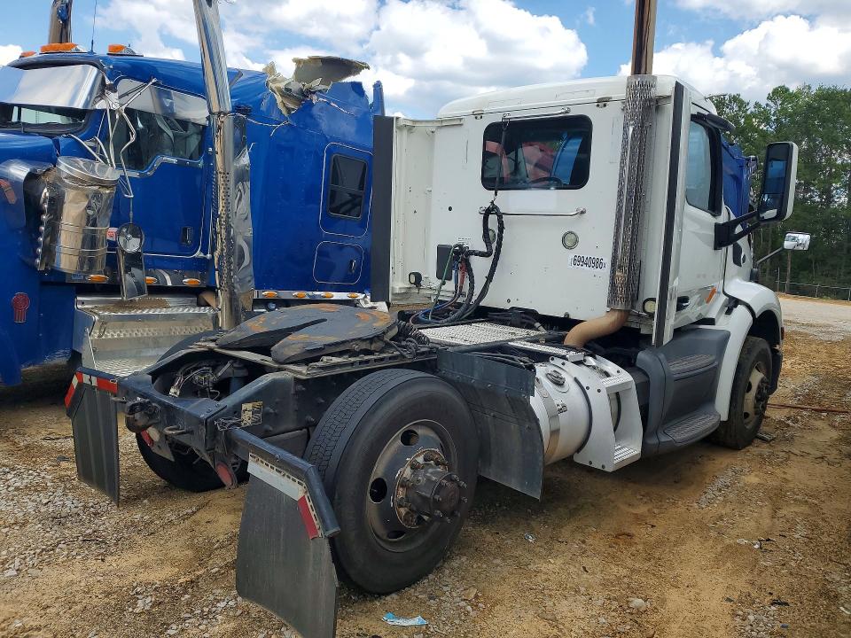 Продаж на аукціоні авто 2018 Peterbilt 579, vin: 1XPBA48X1JD478130, номер лоту: 69940986