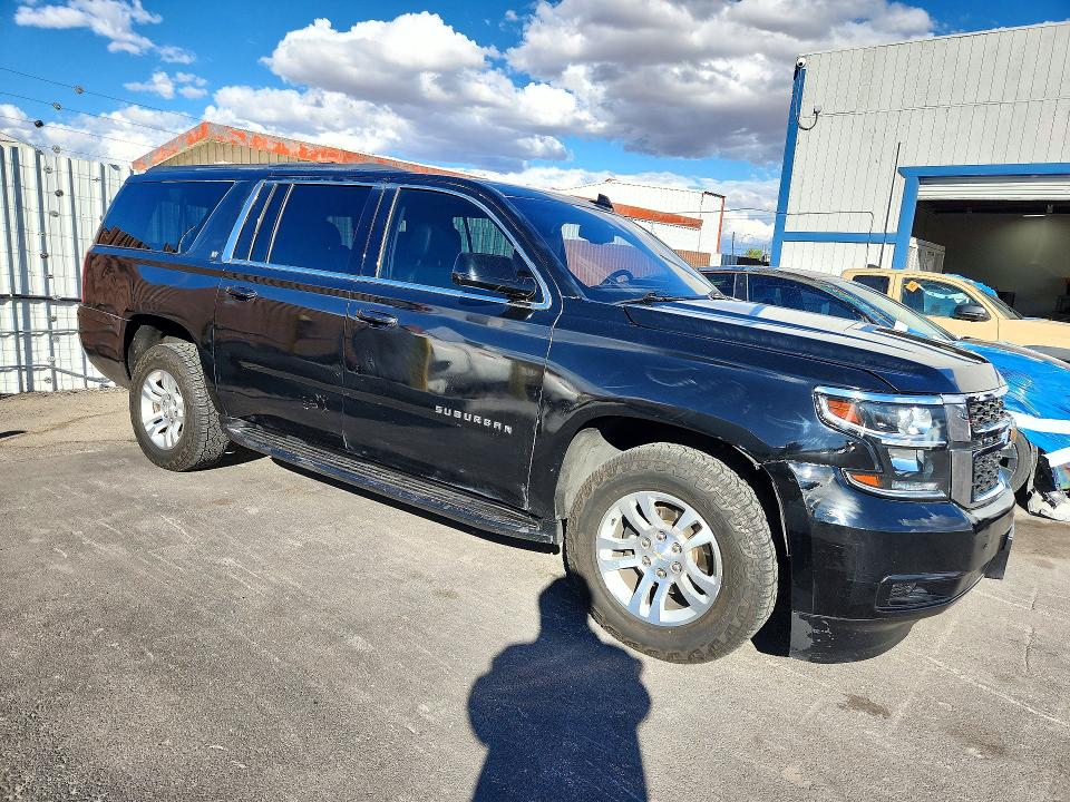 72981546 :رقم المزاد ، 1GNSCHKC8LR117497 vin ، 2020 Chevrolet Suburban مزاد بيع