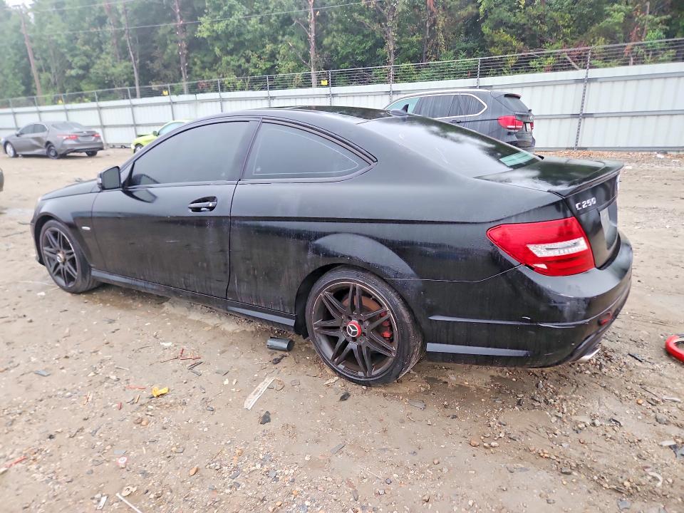 Продаж на аукціоні авто 2014 Mercedes-benz C, vin: WDDGJ4HB9EG282409, номер лоту: 71644886