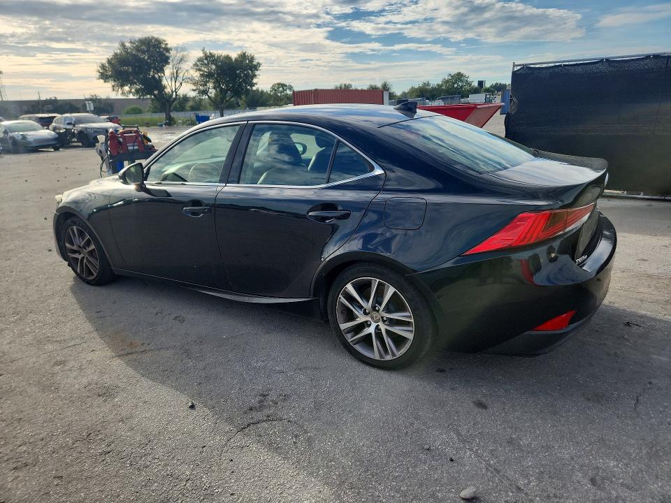 71589206 :رقم المزاد ، JTHBA1D2XJ5063262 vin ، 2018 Lexus Is مزاد بيع