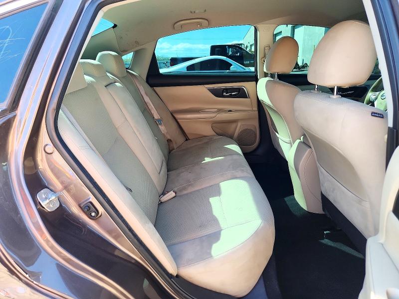 2015 Nissan Altima მანქანა იყიდება აუქციონზე, vin: 1N4AL3AP9FC270902, აუქციონის ნომერი: 71682416