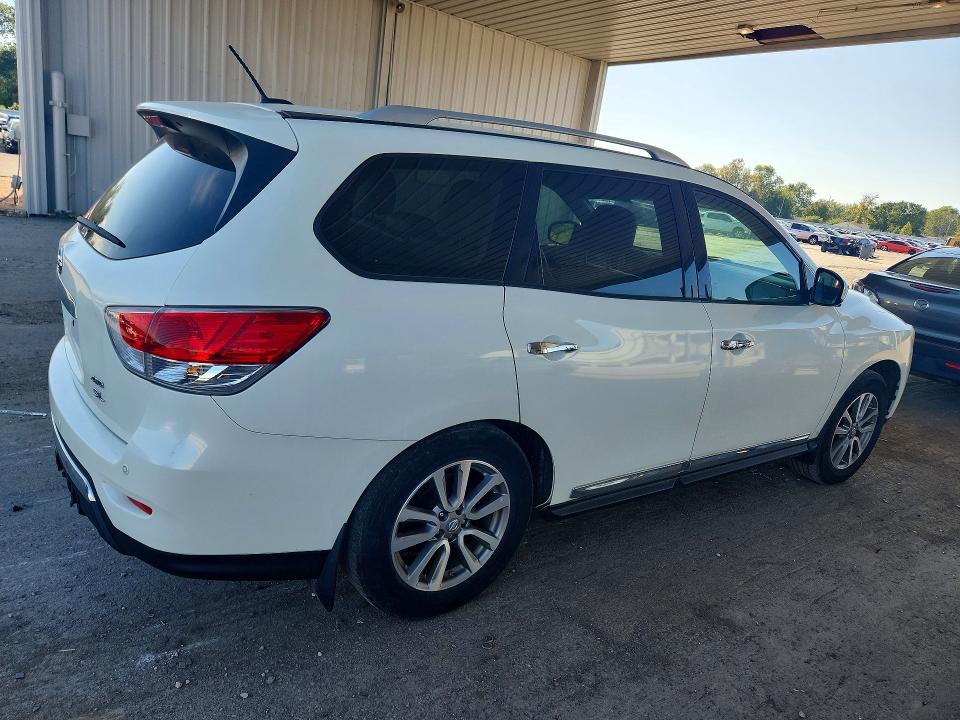 72396396 :رقم المزاد ، 5N1AR2MMXFC661685 vin ، 2015 Nissan Pathfinder مزاد بيع