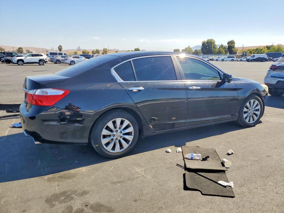 2015 Honda Accord მანქანა იყიდება აუქციონზე, vin: 1HGCR2F78FA220008, აუქციონის ნომერი: 71495256