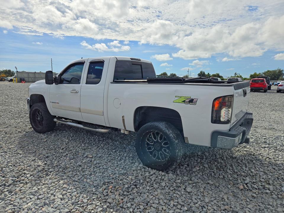 71173986 :رقم المزاد ، 1GCHK29677E521312 vin ، 2007 Chevrolet Silverado مزاد بيع