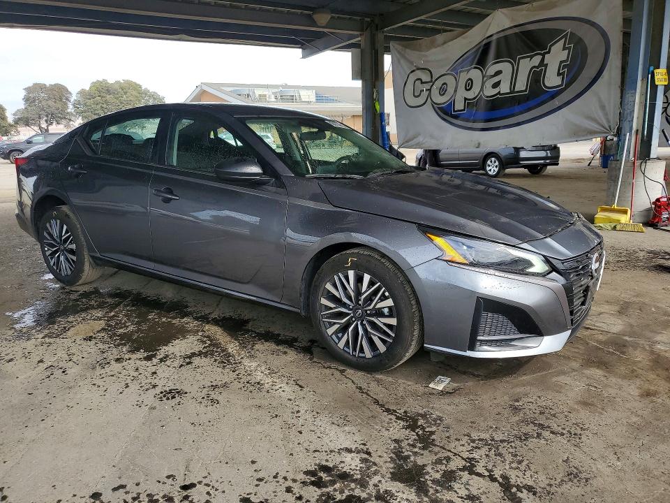 2026 Nissan Altima მანქანა იყიდება აუქციონზე, vin: 1N4BL4DW8TN304616, აუქციონის ნომერი: 71506136